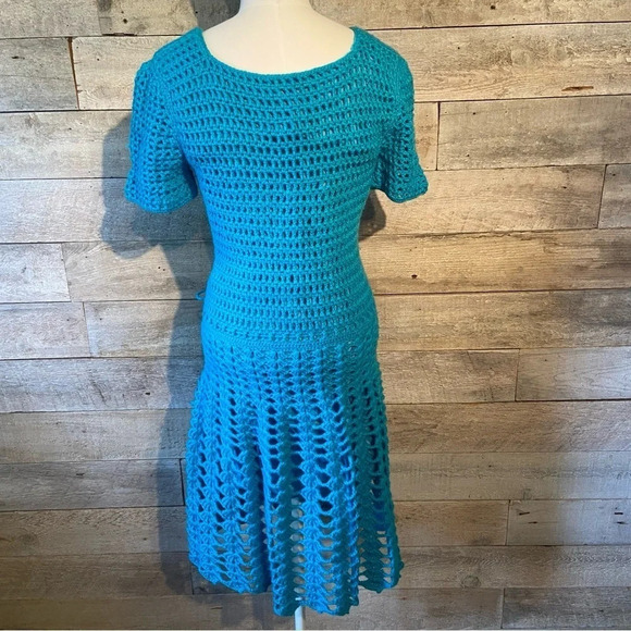 Vintage women’s handmade crocheted fit &‎ flare  dress - Picture 3 of 10